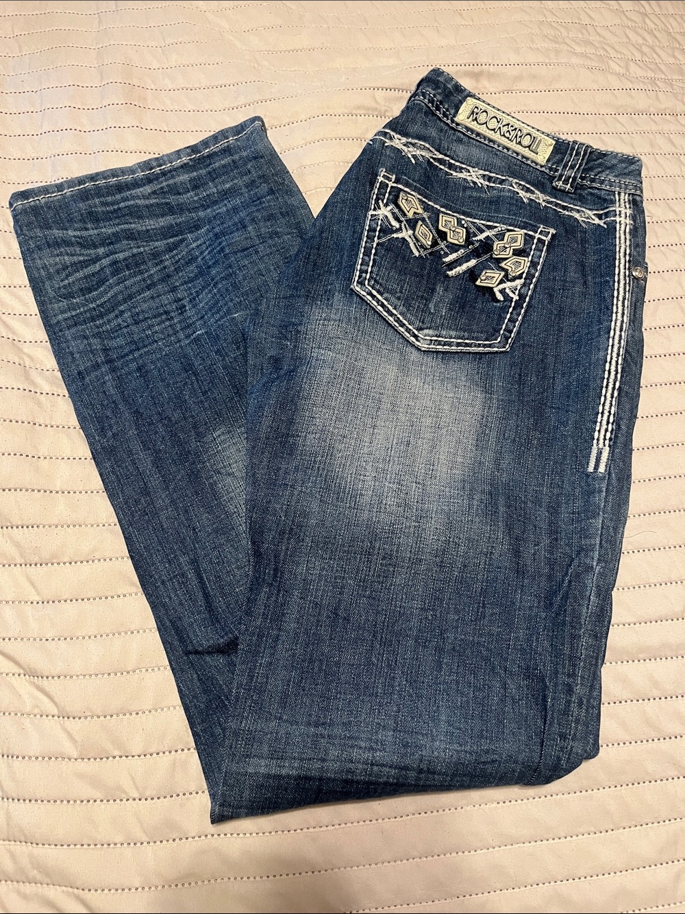 Rock & Roll Cowgirl Women's Dark Blue Embroidered Pocket Jeans